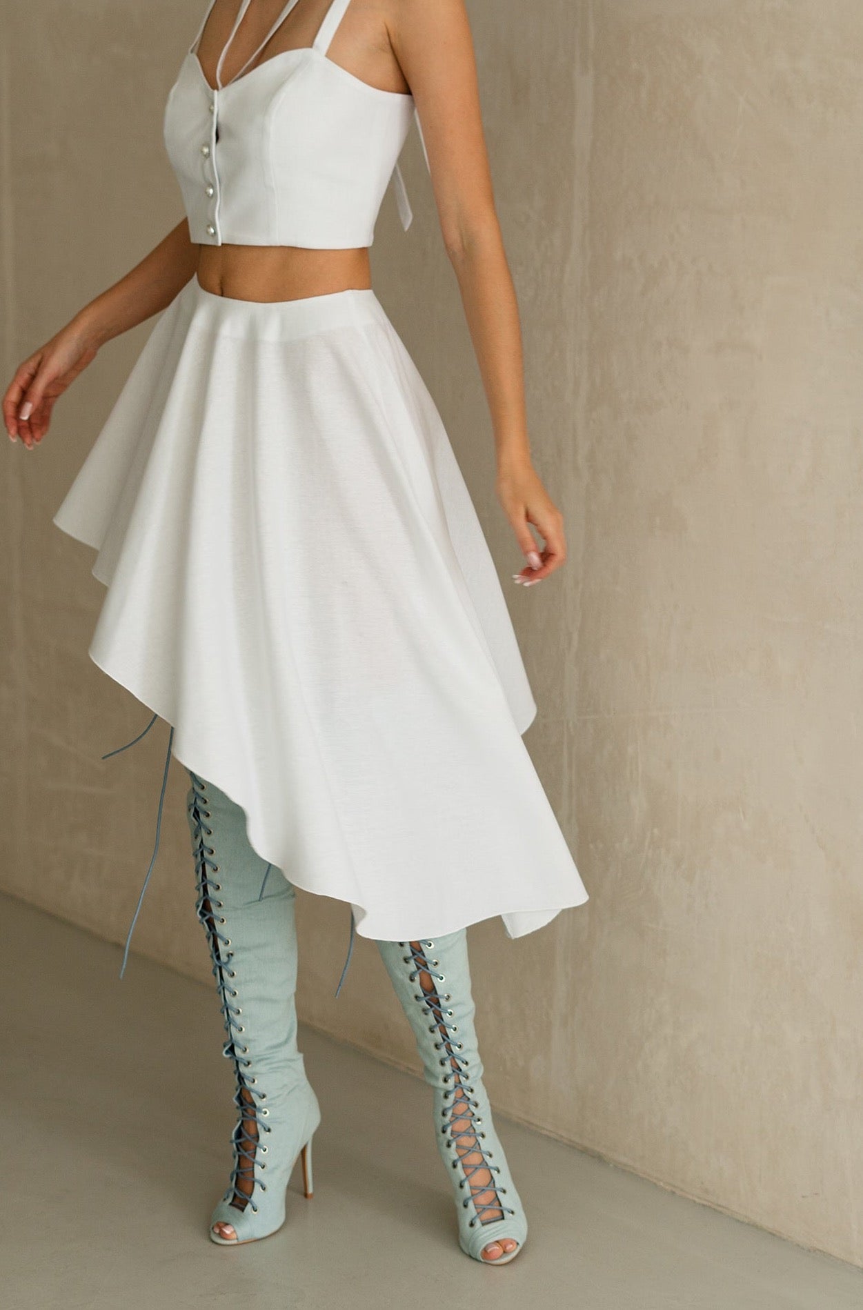 Cosmos asymmetric skirt